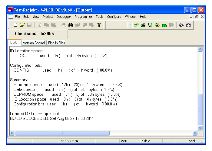 Die MPLAB IDE - das Output-Fenster nach MAKE