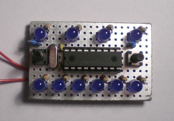 Die fertige Mini-Binäruhr