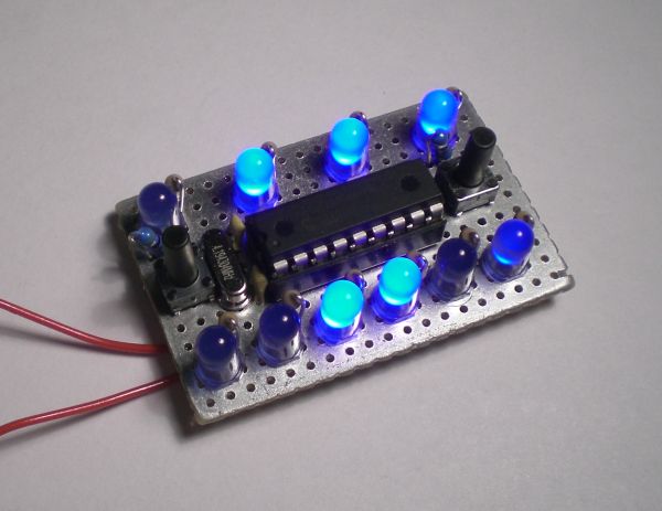 Die fertige Mini-Binäruhr