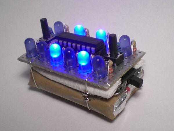 Die fertige Mini-Binäruhr