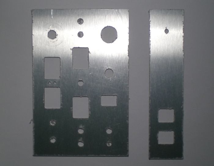 Front- und Rückplatte der Fernbedienung