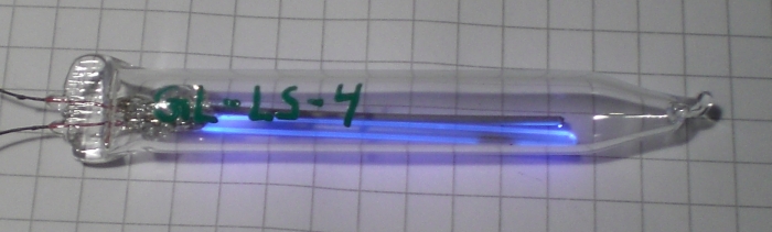 Die glimmende GL-LS-4