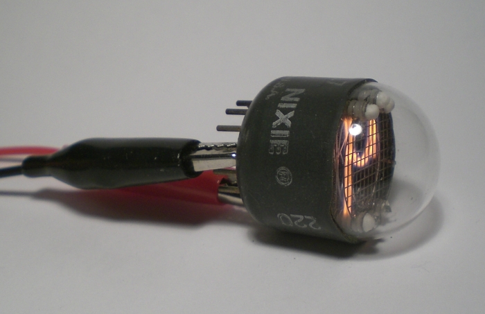 Das Leuchtbild der B-50317 von der Seite