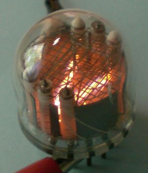 Das  Leuchtbild von der Seite aus