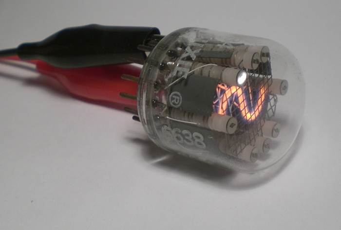 Das Leuchtbild der B-50934 von der Seite