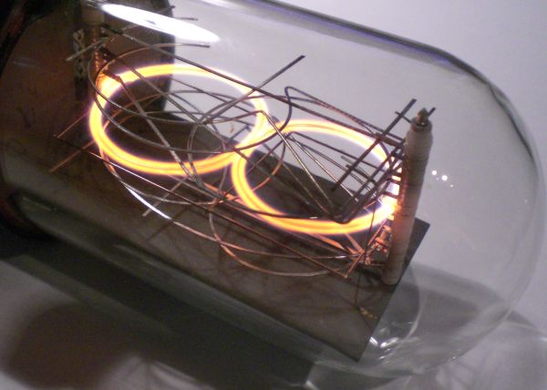 Die Ziffer 8 von der Seite