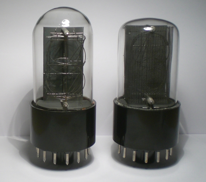 Die B-7031 und die B-7032 im Vergleich