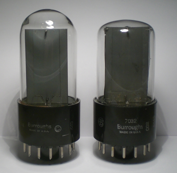 Die B-7031 und die B-7032 im Vergleich