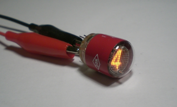 Das Leuchtbild der CD36 von der Seite