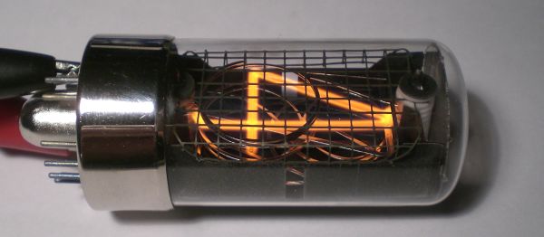 Die Ziffer 4 von der Seite