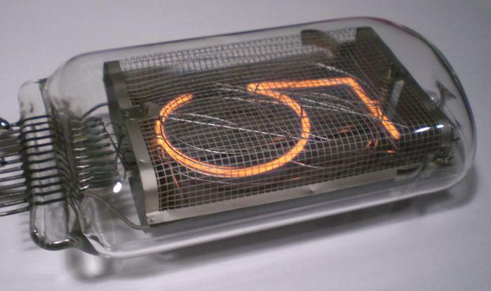 Die Ziffer 5 von der Seite