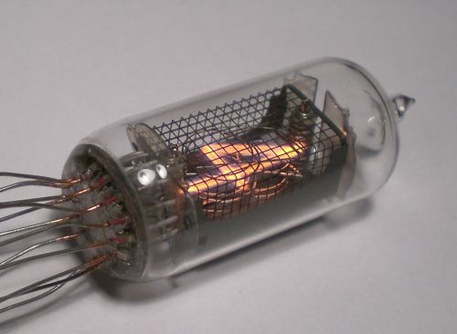 Die Ziffer 4 von der Seite