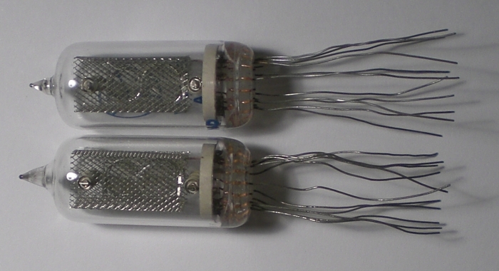 Die GA11 neben der GR10W