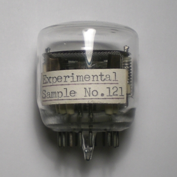 Das Experimental Sample No.121 im Ruhezustand