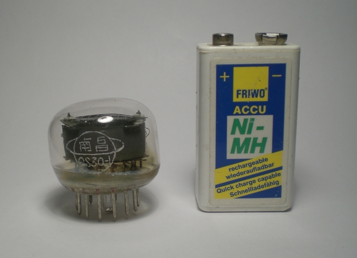 Die QS30-1 im Größenvergleich