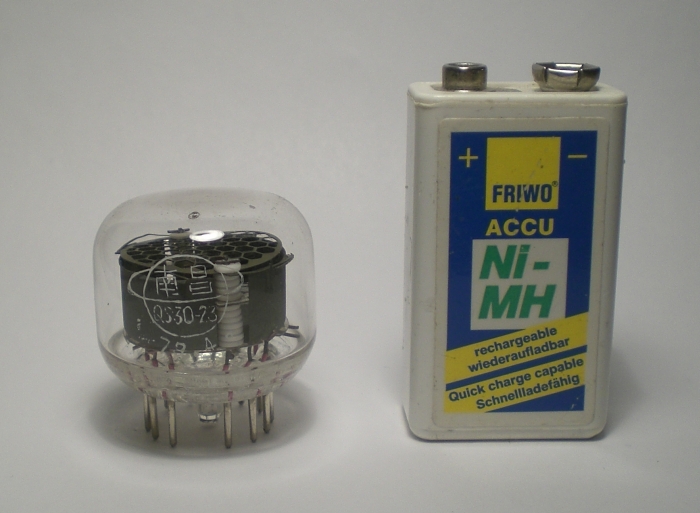 Die QS30-23 im Größenvergleich