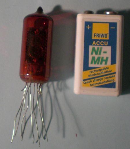 Die Z570M im Größenvergleich