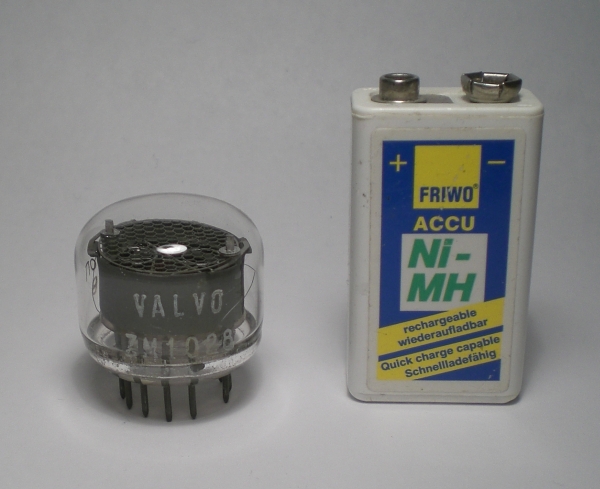 Die ZM1028 im Größenvergleich