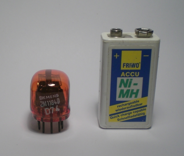 Die ZM1184D im Größenvergleich