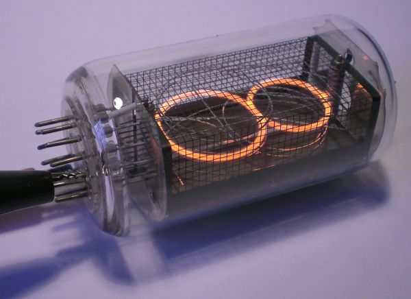 Die Ziffer 8 von der Seite